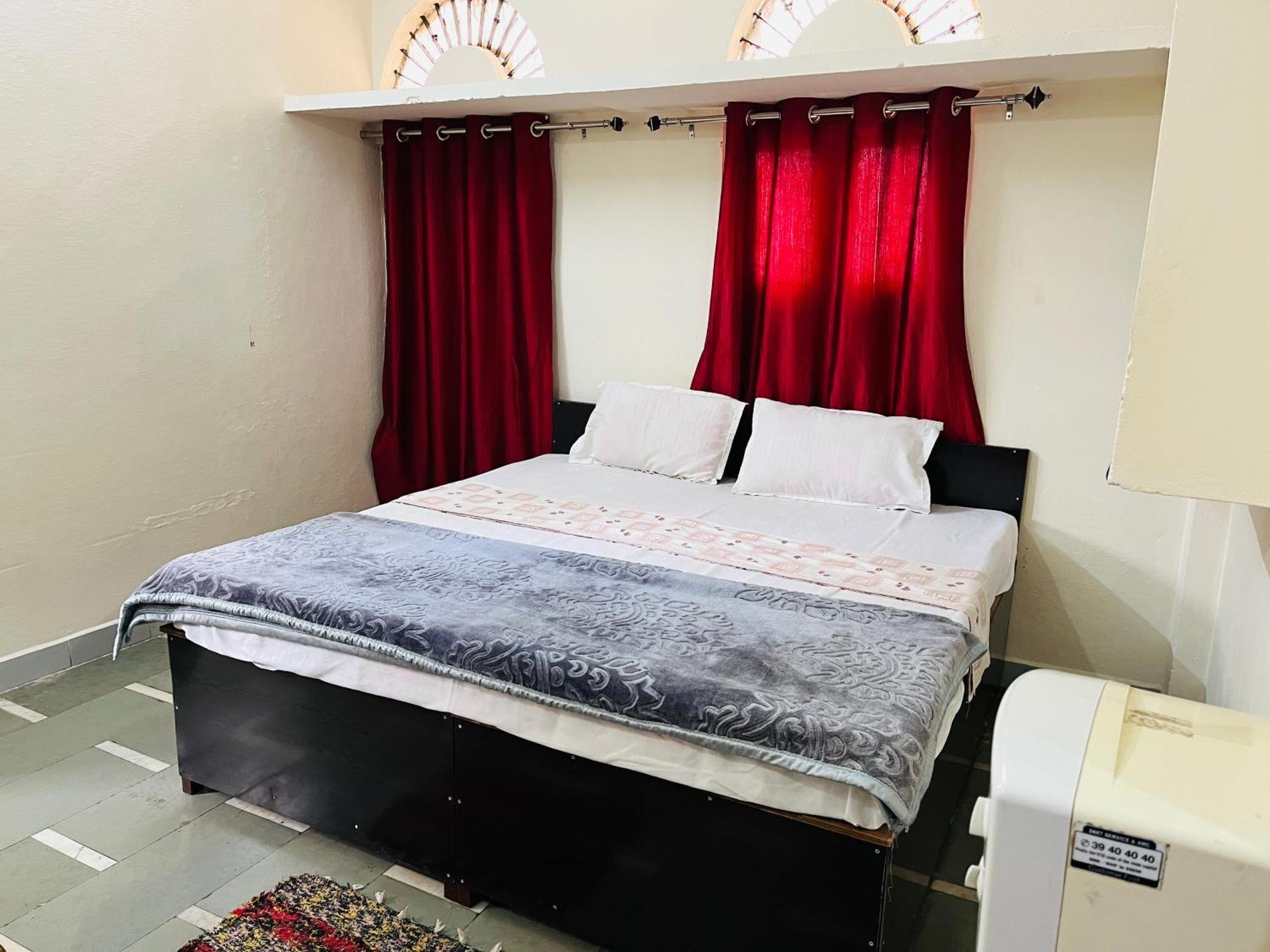 Tiwari G Home Stay Ujjain Exterior foto