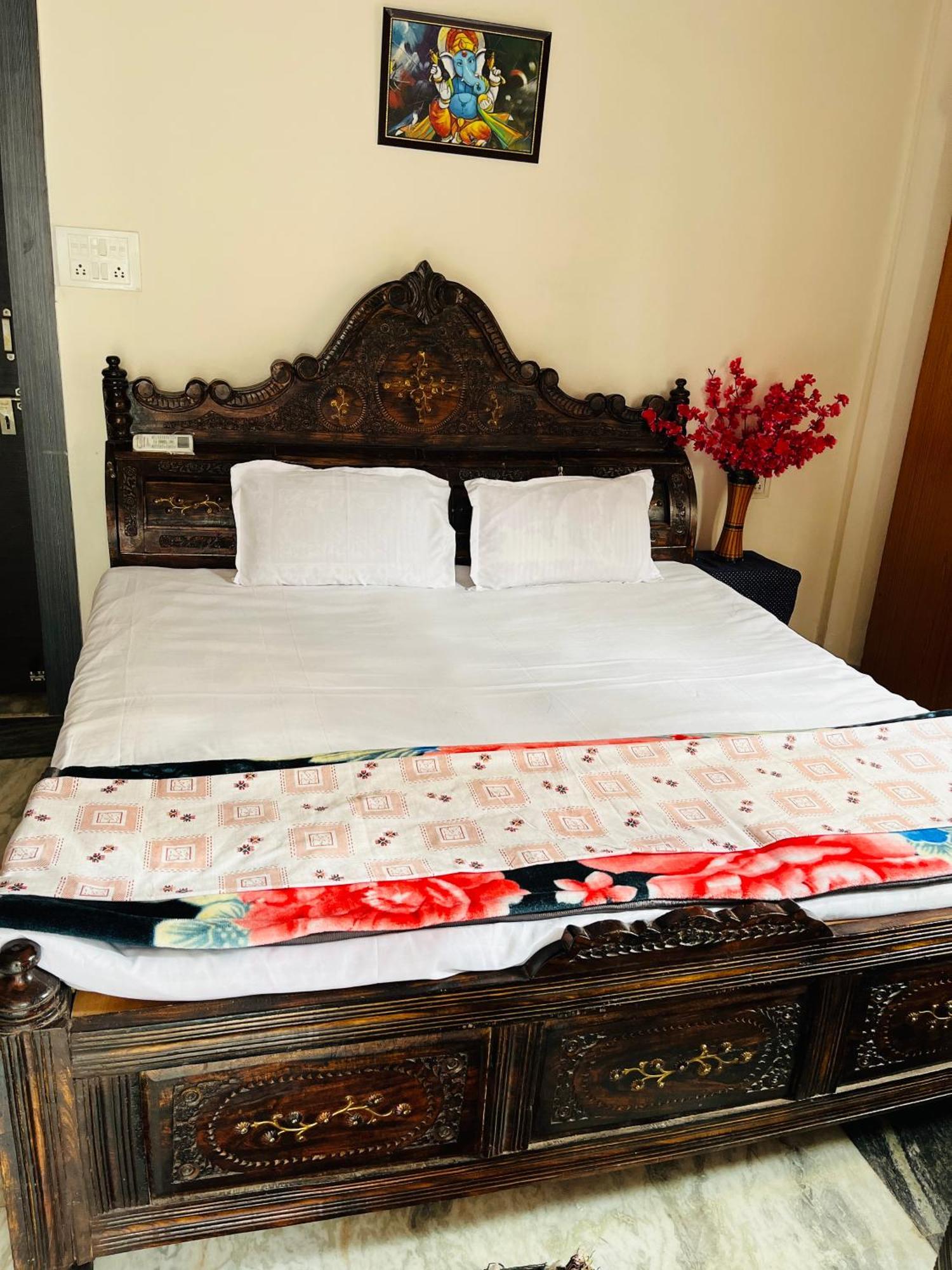Tiwari G Home Stay Ujjain Exterior foto